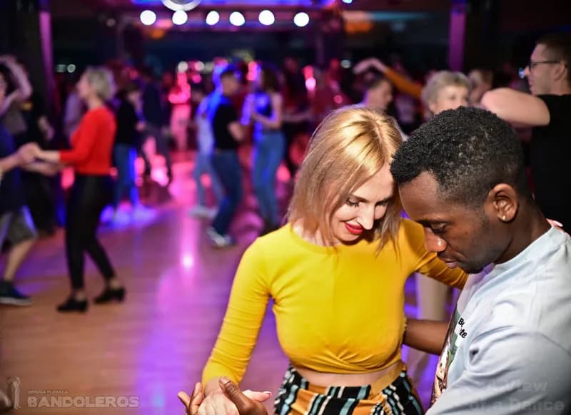 Salsa Metropolis Party 04.05.2024