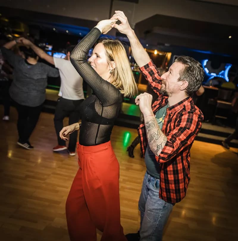 Salsa & Sensual Metropolis Weekend Party 01.03.2025