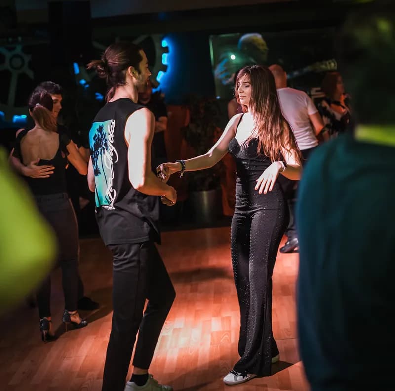 Salsa & Sensual Metropolis Weekend Party 19.04.2025